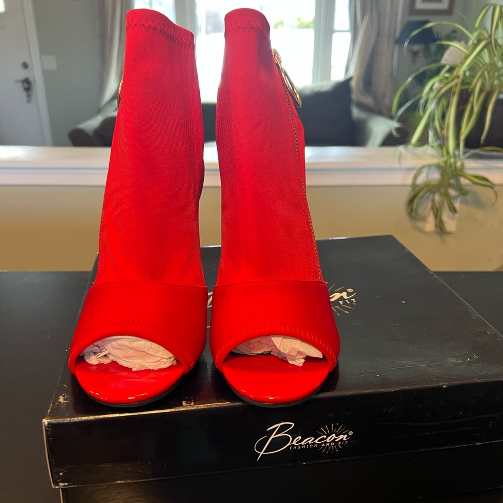 Beacon Red Heeled Boots with Chunky Heel and Platform - Picture 2 of 3